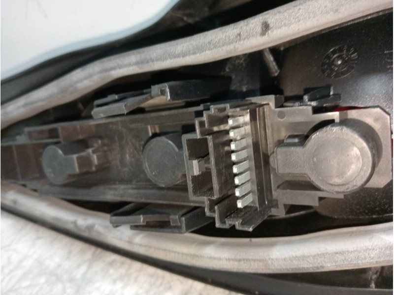 Recambio de piloto trasero derecho para renault laguna grandtour (k56) referencia OEM IAM   