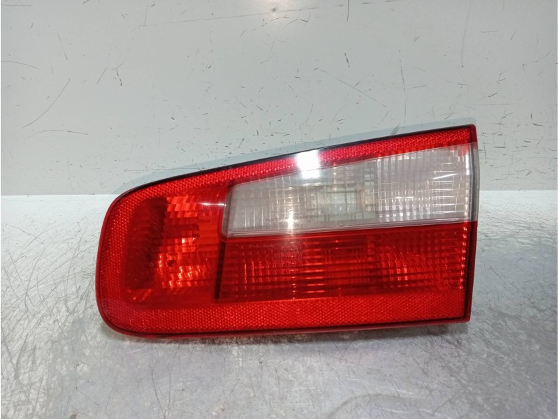 Recambio de piloto trasero derecho interior para renault laguna ii (bg0) authentique referencia OEM IAM 8200002476  