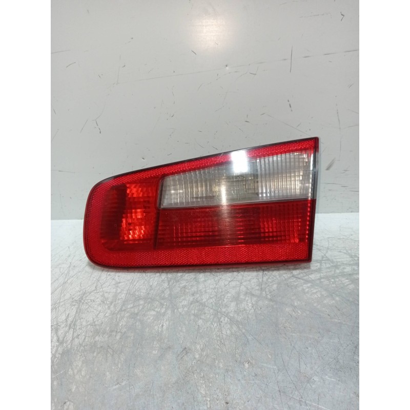 Recambio de piloto trasero derecho interior para renault laguna ii (bg0) 1.9 dci diesel referencia OEM IAM   