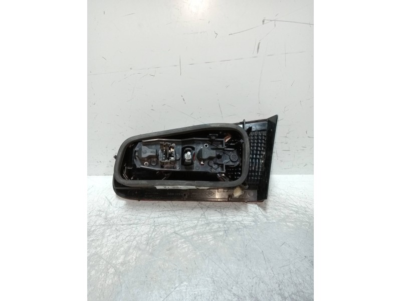 Recambio de piloto trasero izquierdo interior para renault laguna ii (bg0) 1.9 dci diesel fap cat referencia OEM IAM   