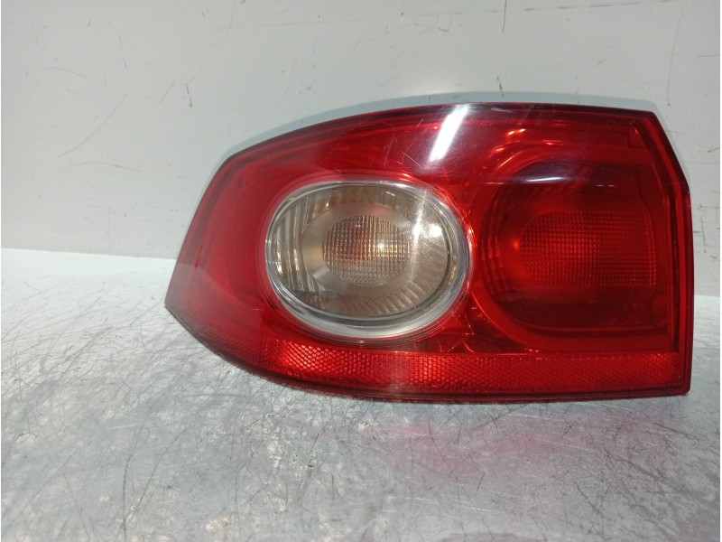 Recambio de piloto trasero izquierdo para renault laguna ii (bg0) 1.9 dci diesel fap cat referencia OEM IAM   