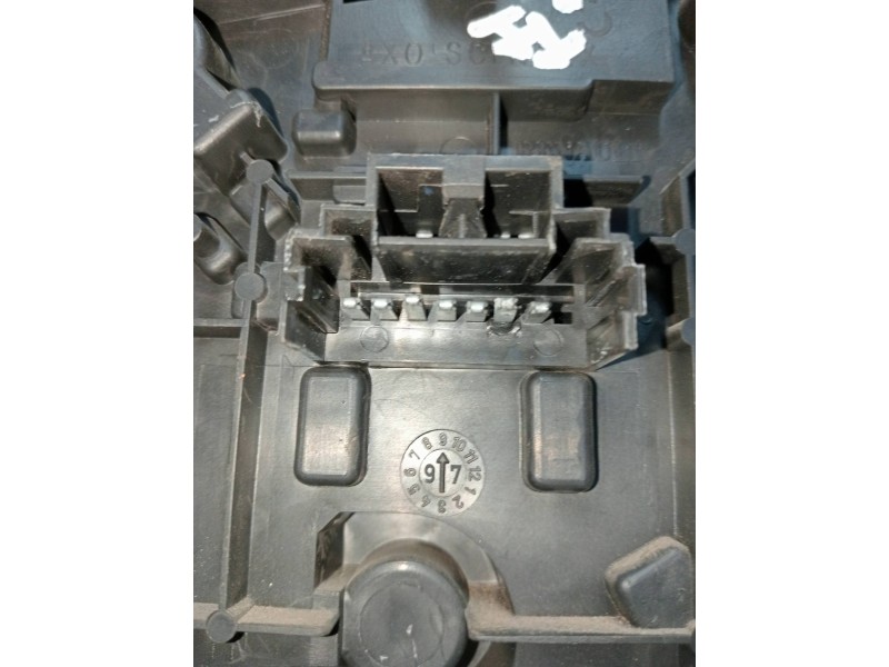 Recambio de piloto trasero izquierdo para renault megane i berlina hatchback (ba0) 1.9 diesel referencia OEM IAM   