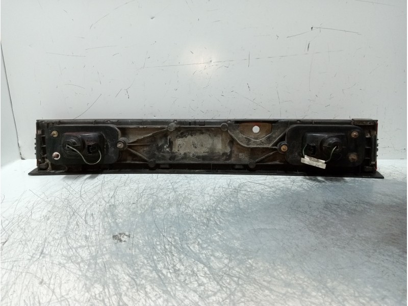 Recambio de piloto trasero central para nissan 200 sx (s13) 1.8 turbo cat referencia OEM IAM   