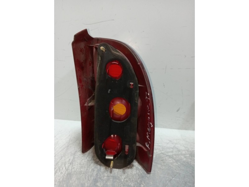 Recambio de piloto trasero izquierdo para renault megane i fase 2 gandtour (ka..) 1.9 dci century referencia OEM IAM 7700423081 