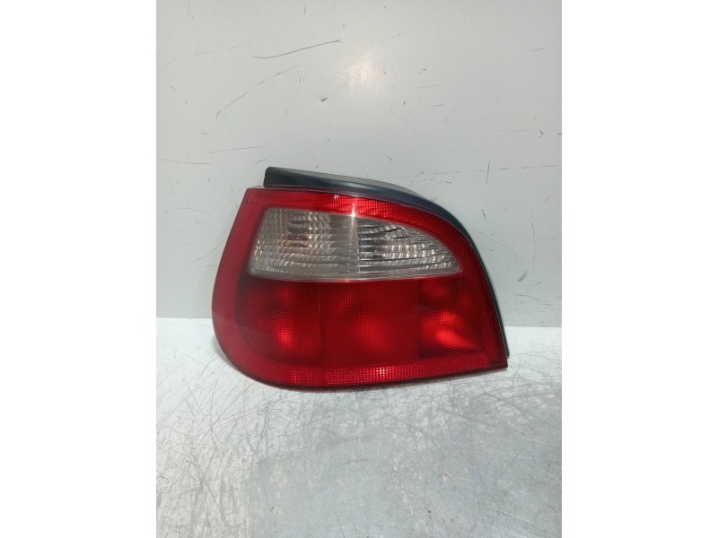 Recambio de piloto trasero izquierdo para renault megane i fase 2 berlina (ba0) 1.9 dci authentique referencia OEM IAM 770042832
