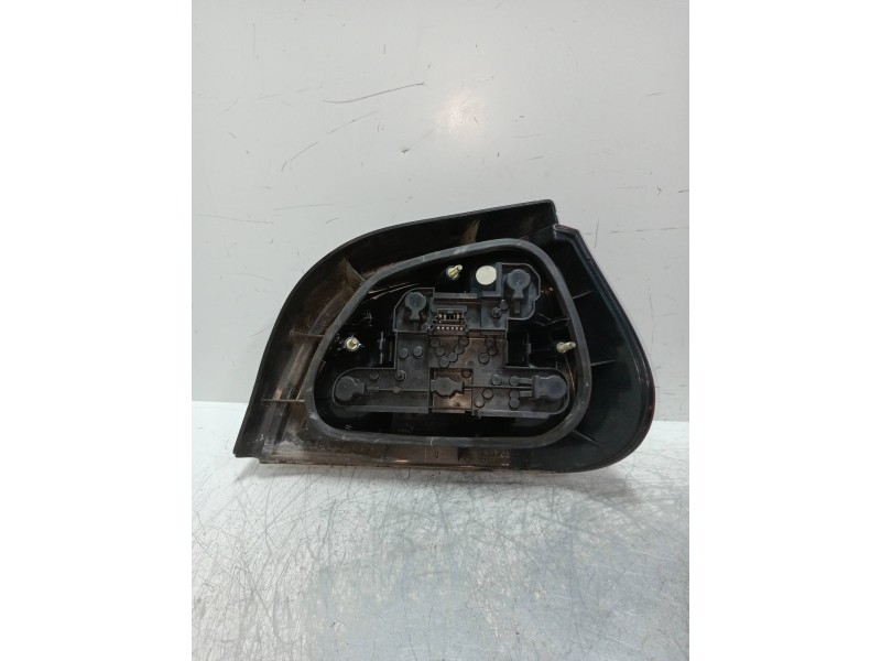 Recambio de piloto trasero izquierdo para renault megane i fase 2 berlina (ba0) 1.9 dci authentique referencia OEM IAM 770042832