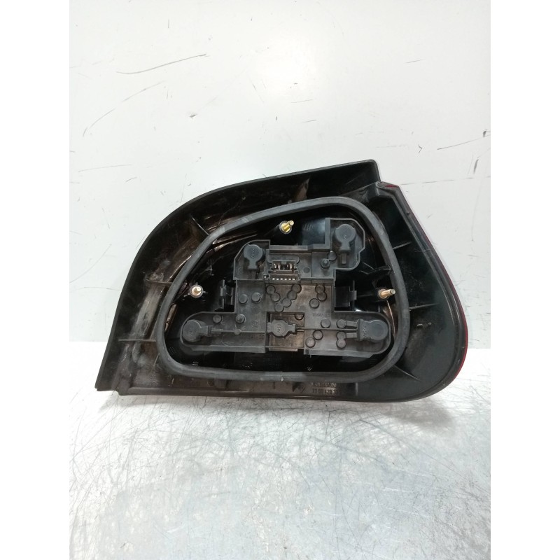 Recambio de piloto trasero izquierdo para renault megane i fase 2 berlina (ba0) 1.9 d rt referencia OEM IAM 7700428320  