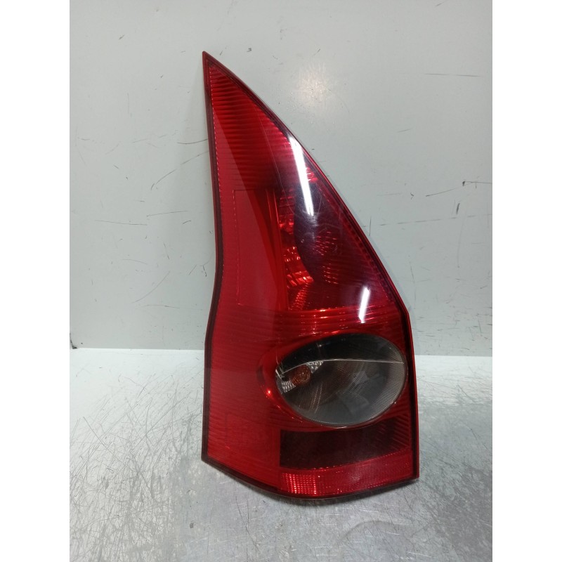 Recambio de piloto trasero izquierdo para renault megane ii familiar authentique confort referencia OEM IAM 8200142684  