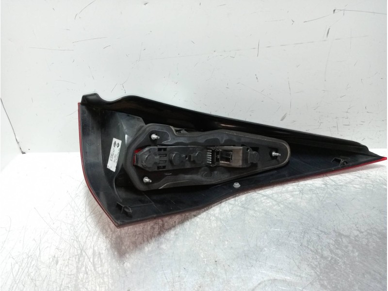 Recambio de piloto trasero izquierdo para renault megane ii familiar authentique confort referencia OEM IAM 8200142684  