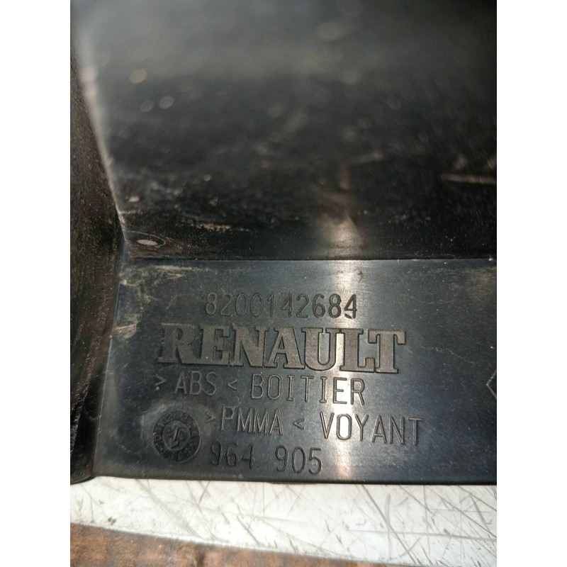 Recambio de piloto trasero izquierdo para renault megane ii familiar authentique confort referencia OEM IAM 8200142684  