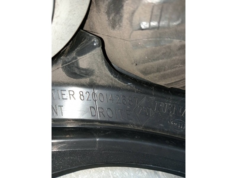 Recambio de piloto trasero derecho para renault megane ii coupe/cabrio confort authentique referencia OEM IAM 8200142687  