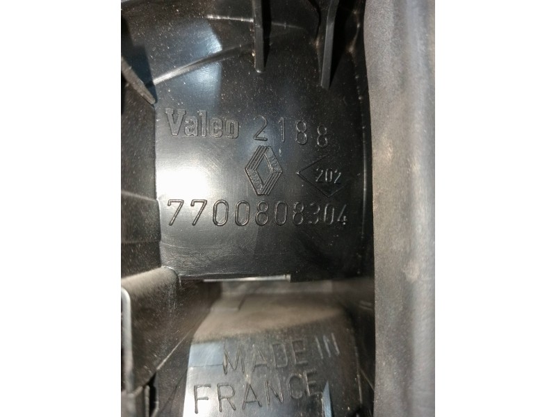 Recambio de piloto trasero derecho para renault safrane (b54) 2.2 cat referencia OEM IAM 7700808304  