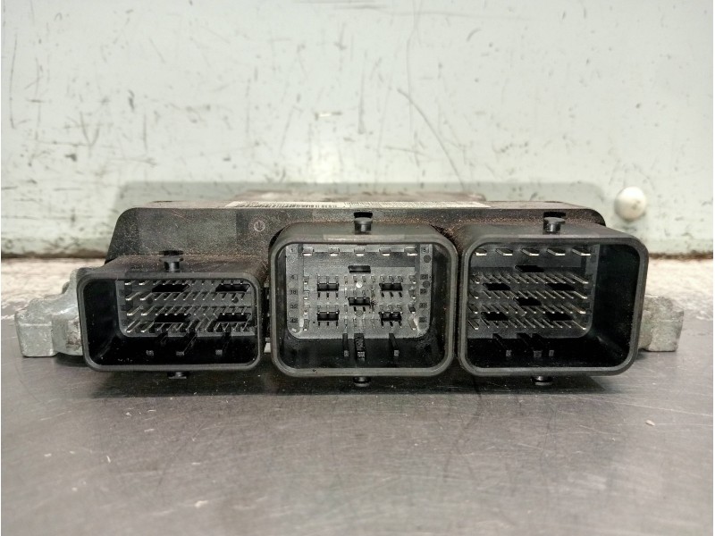 Recambio de centralita motor uce para peugeot 5008 active referencia OEM IAM 9678686080 S180075002 HW9666571380