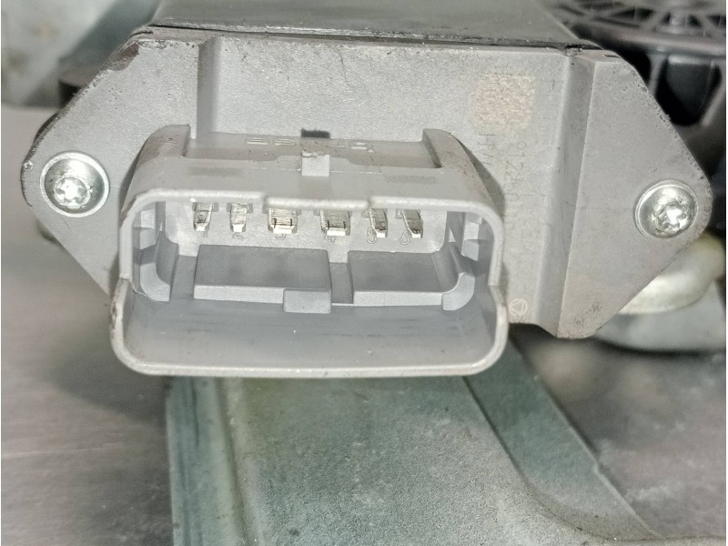 Recambio de elevalunas trasero izquierdo para peugeot 5008 active referencia OEM IAM 9682808780 912027105 5P