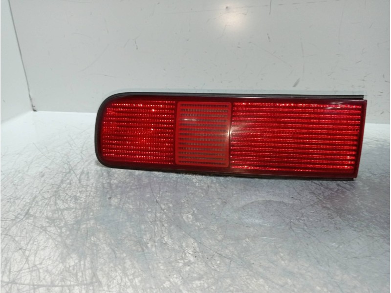 Recambio de piloto trasero izquierdo interior para renault safrane (b54) 2.2 turbodiesel referencia OEM IAM 7700847102  