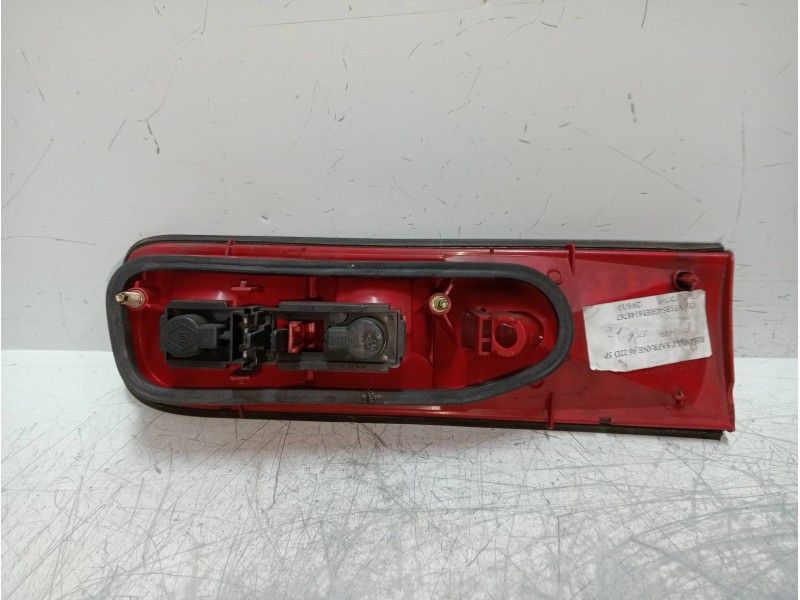 Recambio de piloto trasero izquierdo interior para renault safrane (b54) 2.2 turbodiesel referencia OEM IAM 7700847102  