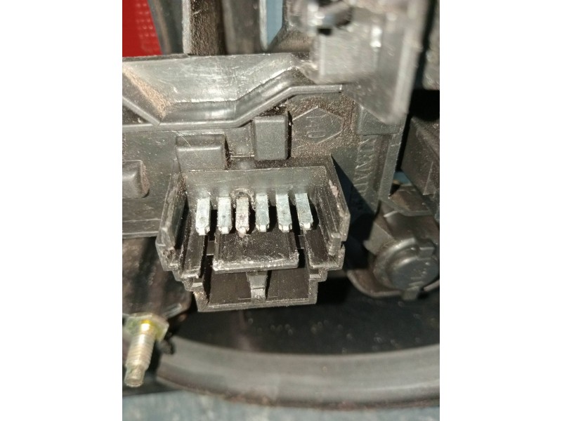 Recambio de piloto trasero derecho para renault megane i scenic (ja0) 1.9 d alize referencia OEM IAM 7700831731  