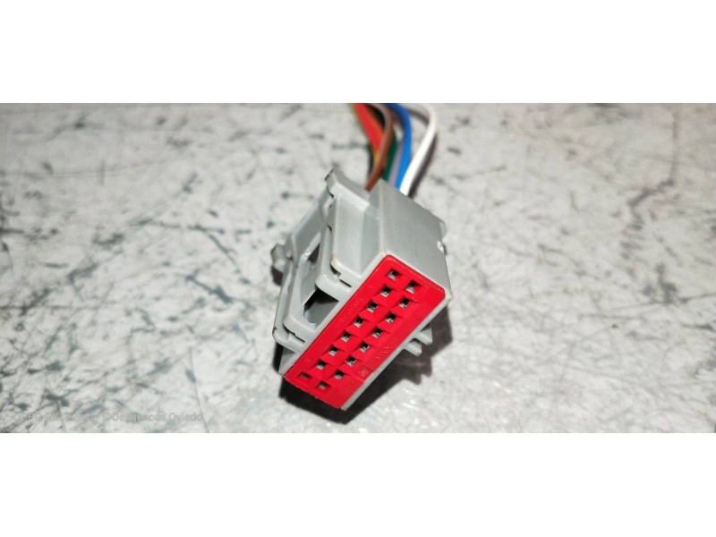 Recambio de retrovisor derecho para ford puma st-line referencia OEM IAM  ELECTRICO OJO FALTA CRISTAL 