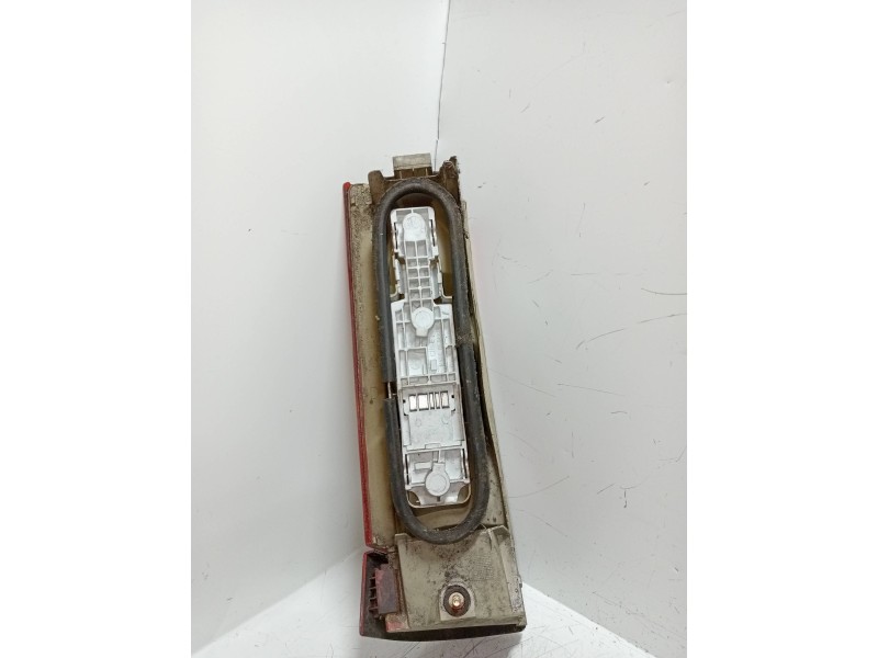 Recambio de piloto trasero derecho para renault 5 (b/c40) referencia OEM IAM   