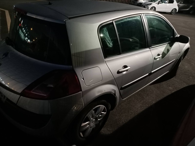 renault megane ii berlina 5p del año 2004