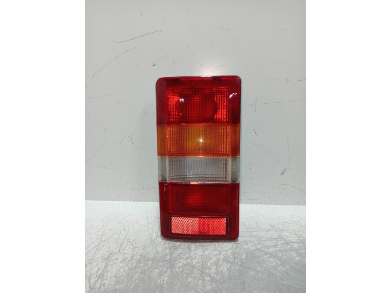 Recambio de piloto trasero derecho para renault trafic p 1000 referencia OEM IAM 085511922  