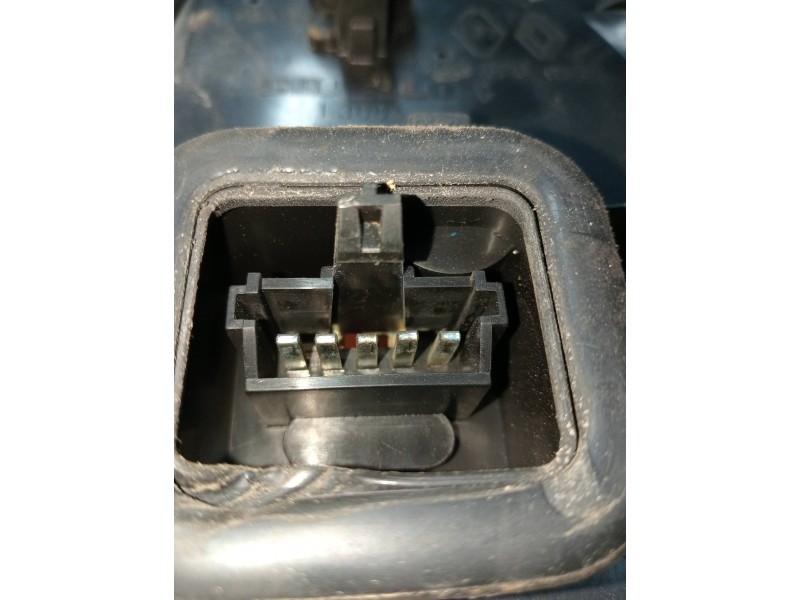 Recambio de piloto trasero izquierdo para renault twingo (co6) 1.2 referencia OEM IAM 7700820013   Recambio de piloto trasero izquierdo para renault twingo (co6) 1.2 referencia OEM IAM 7700820013