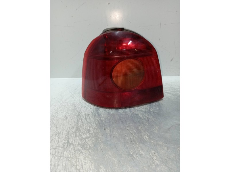 Recambio de piloto trasero izquierdo para renault twingo (co6) 1.3 cat referencia OEM IAM 770820013   Recambio de piloto trasero izquierdo para renault twingo (co6) 1.3 cat referencia OEM IAM 770820013