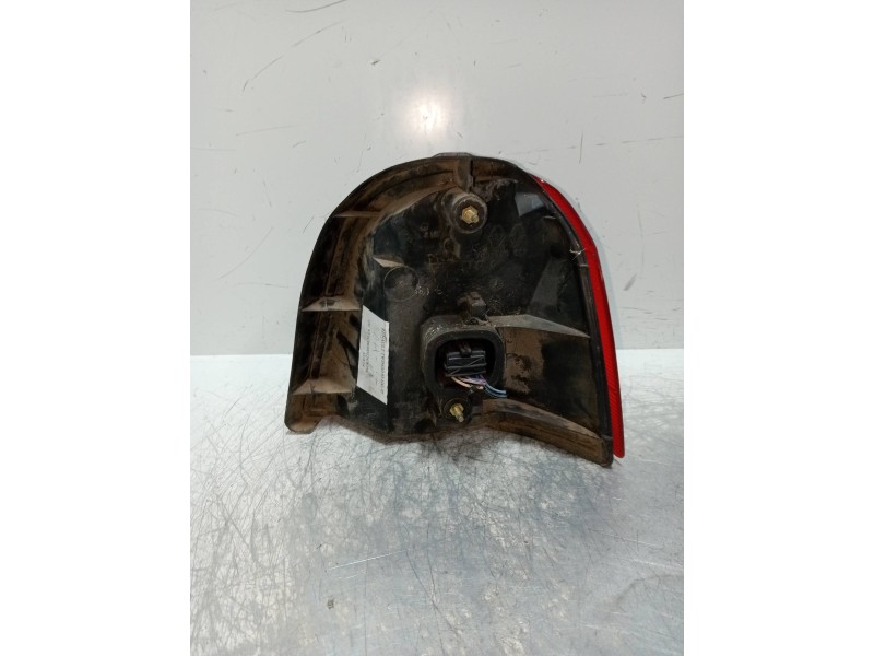 Recambio de piloto trasero izquierdo para renault twingo (co6) 1.3 cat referencia OEM IAM 770820013   Recambio de piloto trasero izquierdo para renault twingo (co6) 1.3 cat referencia OEM IAM 770820013