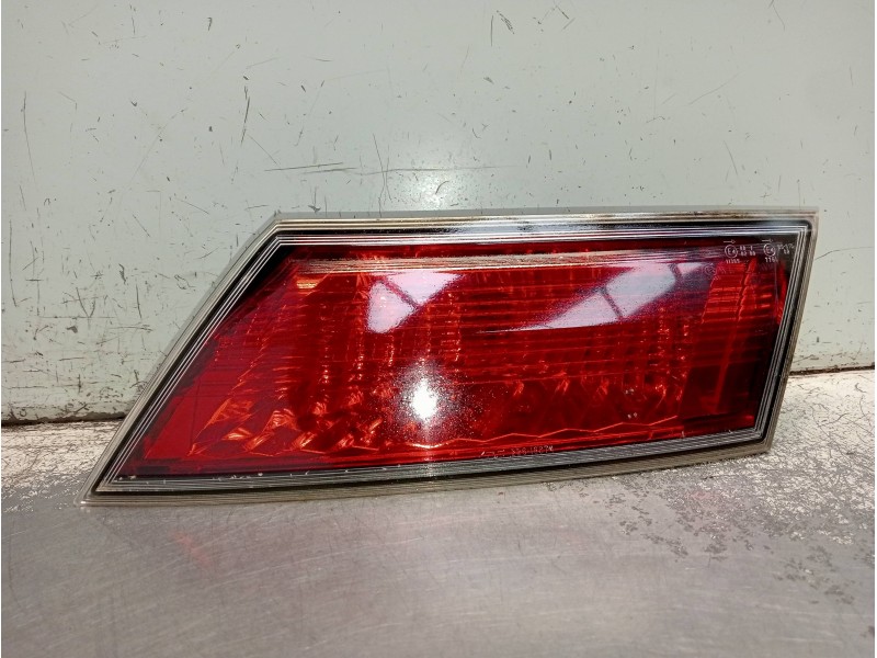 Recambio de piloto trasero derecho interior para honda civic berlina 5 (fk) 2.2 i-ctdi executive referencia OEM IAM 22616721  