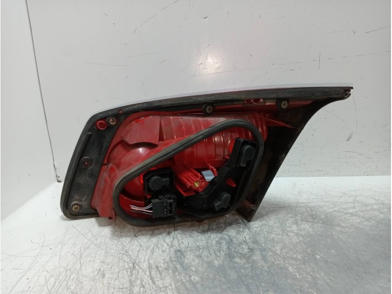 Recambio de piloto trasero izquierdo interior para renault vel satis (bj0) 3.0 v6 dci turbodiesel cat referencia OEM IAM   