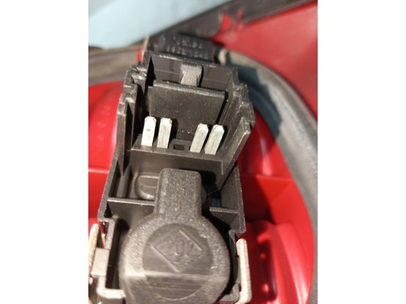 Recambio de piloto trasero izquierdo para renault vel satis (bj0) 2.2 dci turbodiesel referencia OEM IAM   