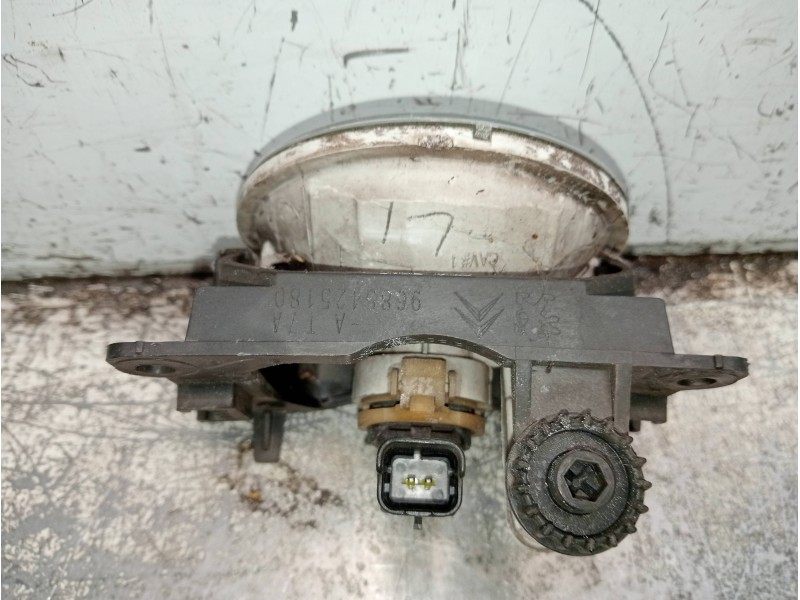 Recambio de faro antiniebla izquierdo para peugeot 5008 active referencia OEM IAM 9685425180  