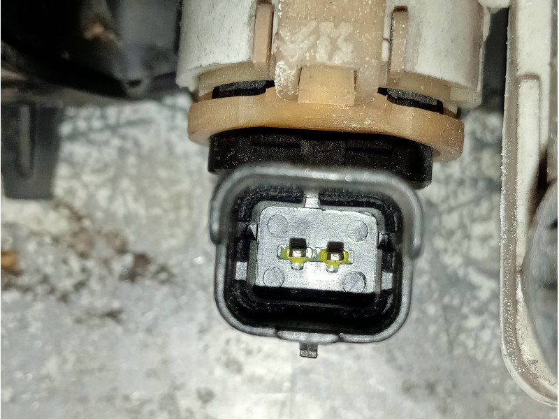 Recambio de faro antiniebla izquierdo para peugeot 5008 active referencia OEM IAM 9685425180  