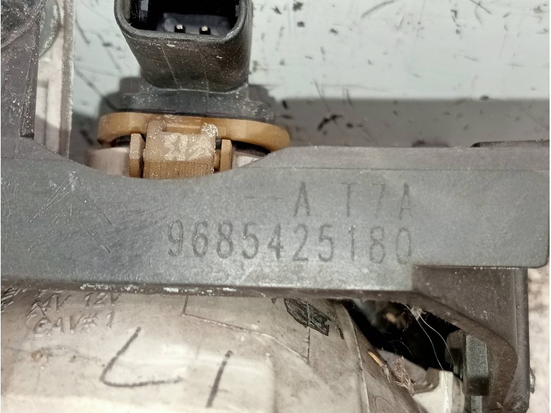 Recambio de faro antiniebla izquierdo para peugeot 5008 active referencia OEM IAM 9685425180  