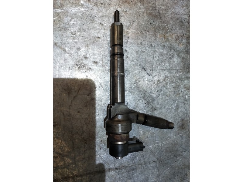 Recambio de inyector para opel astra h caravan energy referencia OEM IAM 0445110175  BOSCH