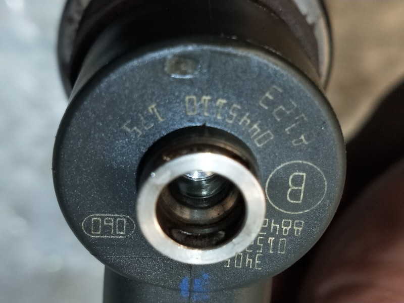 Recambio de inyector para opel astra h caravan energy referencia OEM IAM 0445110175  BOSCH