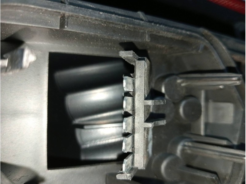 Recambio de piloto trasero derecho para opel meriva cosmo referencia OEM IAM   