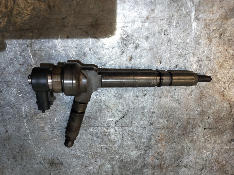 Recambio de inyector para opel astra h caravan energy referencia OEM IAM 0445110175  BOSCH