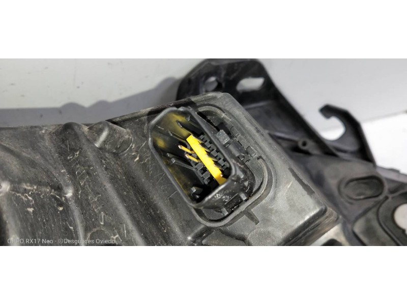 Recambio de faro izquierdo para peugeot 5008 active referencia OEM IAM 89903246 6208N9 
