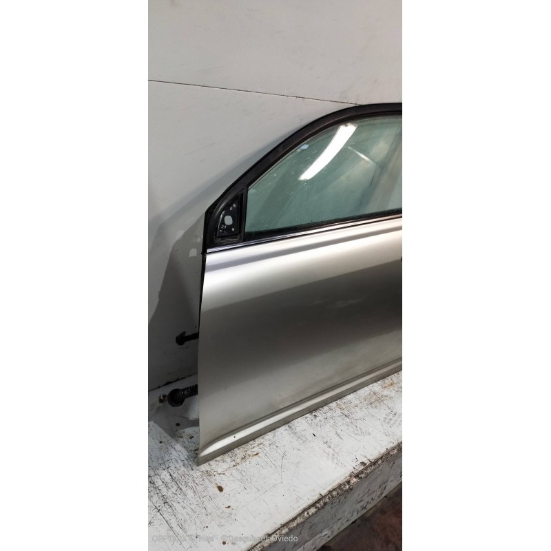 Recambio de puerta delantera izquierda para toyota avensis wagon (t25) 2.0 d-4d executive referencia OEM IAM   5P