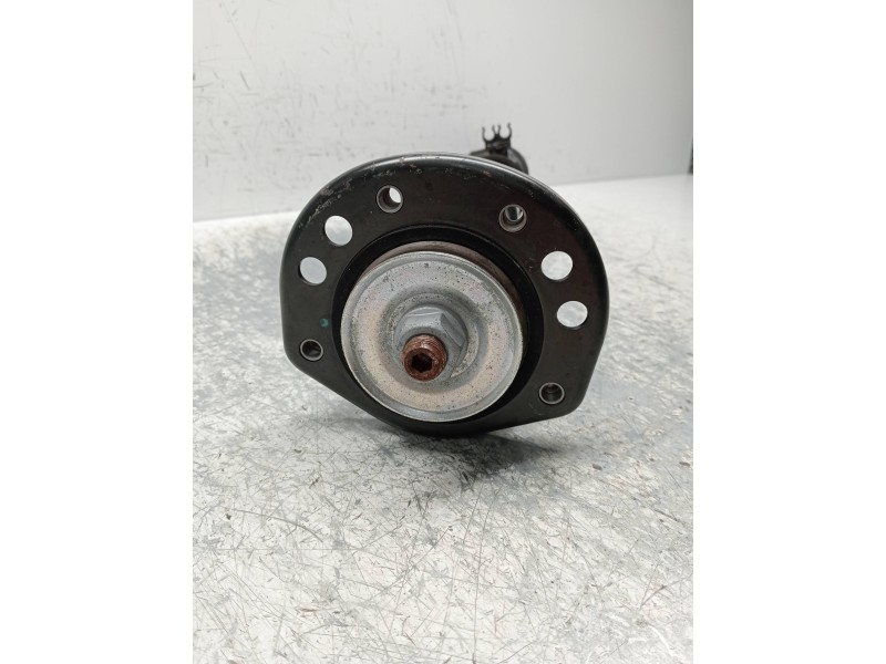 Recambio de amortiguador delantero derecho para volkswagen crafter caja cerrada caja cerrada 35 referencia OEM IAM A9063230400  