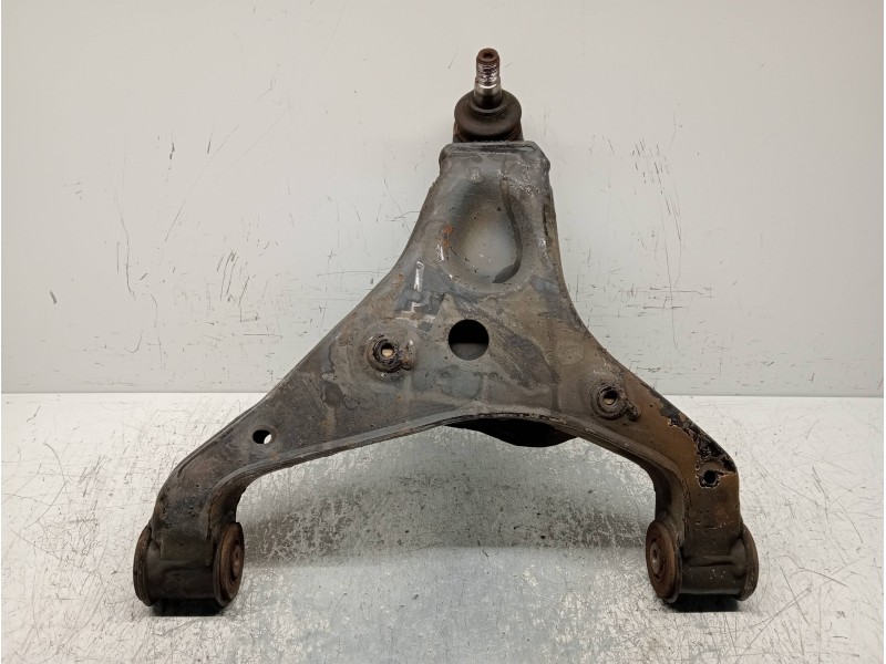 Recambio de brazo suspension inferior delantero izquierdo para volkswagen crafter caja cerrada caja cerrada 35 referencia OEM IA