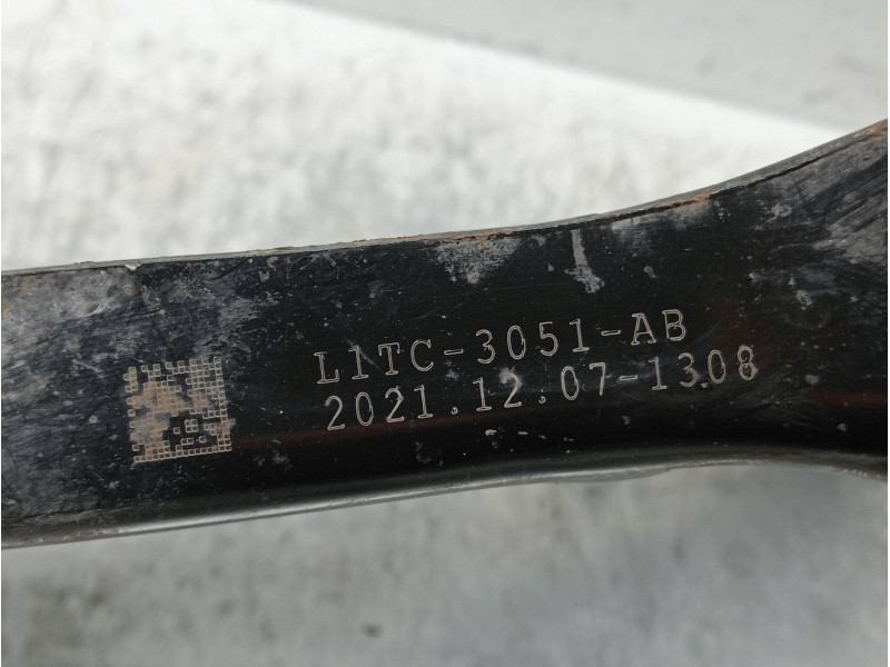 Recambio de brazo suspension inferior delantero izquierdo para ford puma st-line referencia OEM IAM L1TC3051AB  