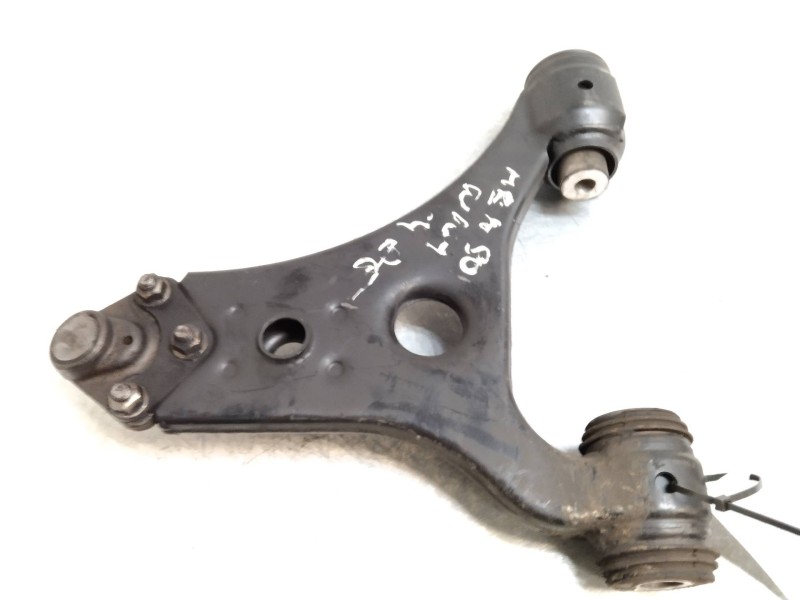 Recambio de brazo suspension inferior delantero derecho para mercedes clase a (w169) a 150 (169.331) referencia OEM IAM   