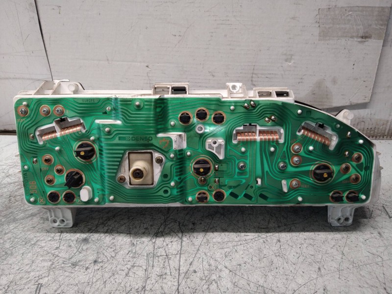 Recambio de cuadro instrumentos para toyota corolla 1.6 referencia OEM IAM 830101E061 2576003450 A4R