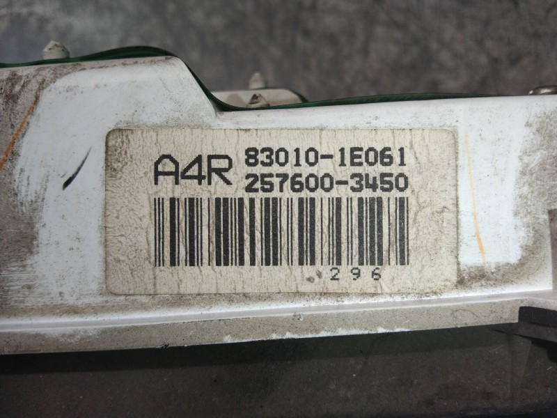 Recambio de cuadro instrumentos para toyota corolla 1.6 referencia OEM IAM 830101E061 2576003450 A4R