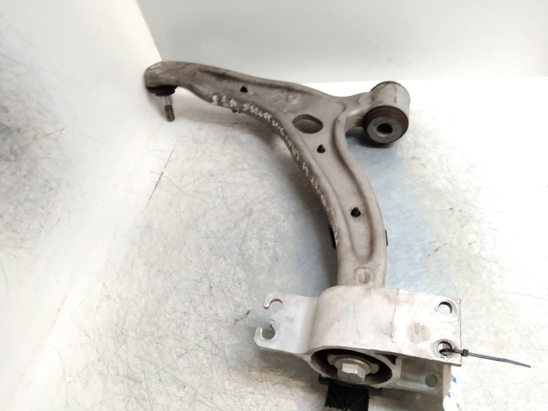 Recambio de brazo suspension inferior delantero derecho para mercedes clase cla (w117) shooting brake cla 220 d (117.903) refere