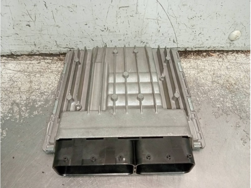 Recambio de centralita motor uce para bmw serie 3 berlina (e90) 325i referencia OEM IAM 7555361 5WK90078 