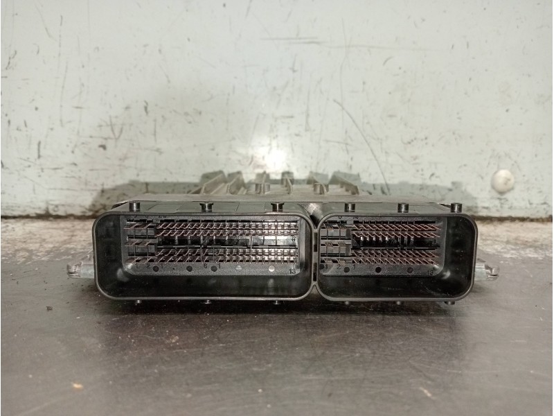 Recambio de centralita motor uce para bmw serie 3 berlina (e90) 325i referencia OEM IAM 7555361 5WK90078 