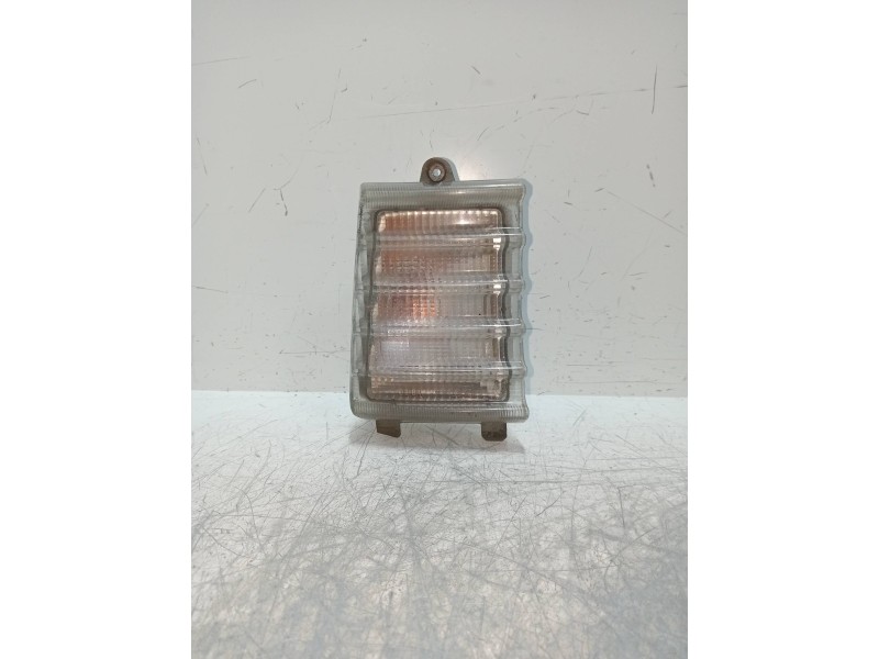 Recambio de piloto delantero izquierdo para renault master referencia OEM IAM   